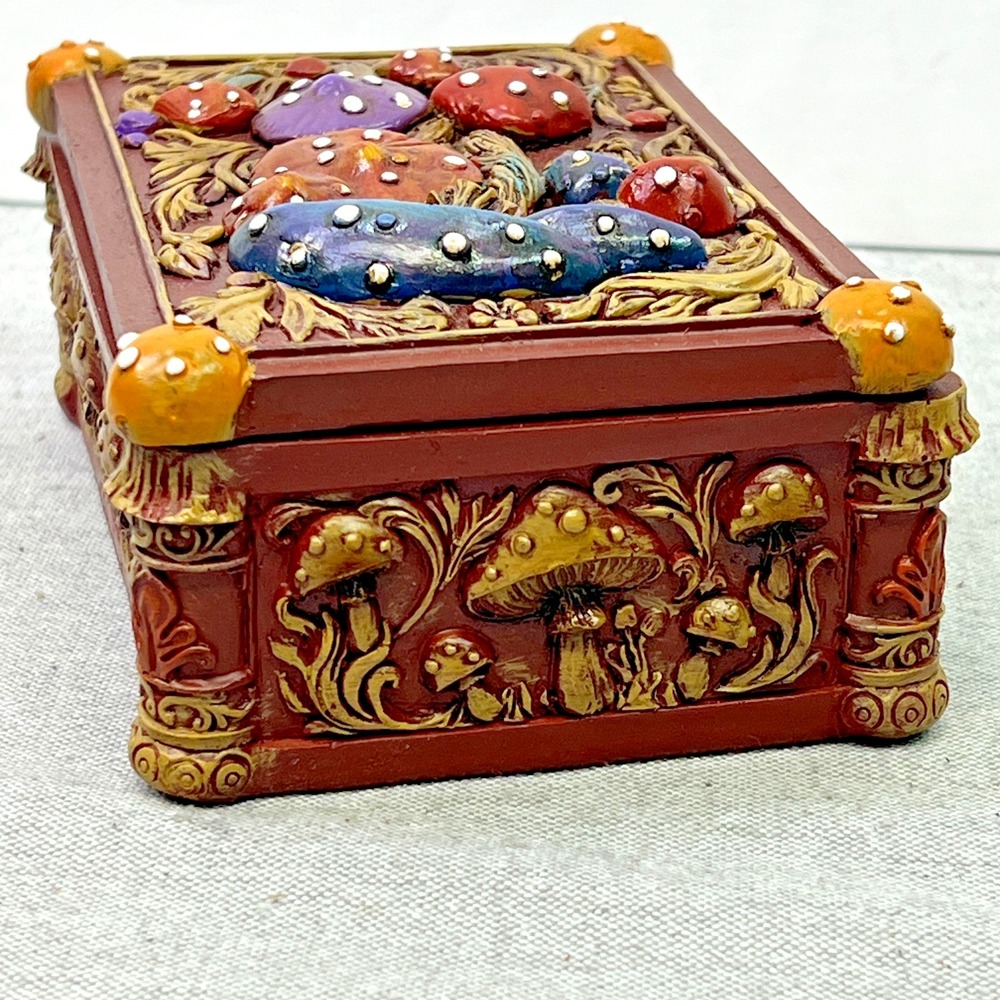 Colorful Whimsical Mushroom Toadstool Resin Trinket Box 5.5" x 3.75" x 2" - Picture 6 of 8